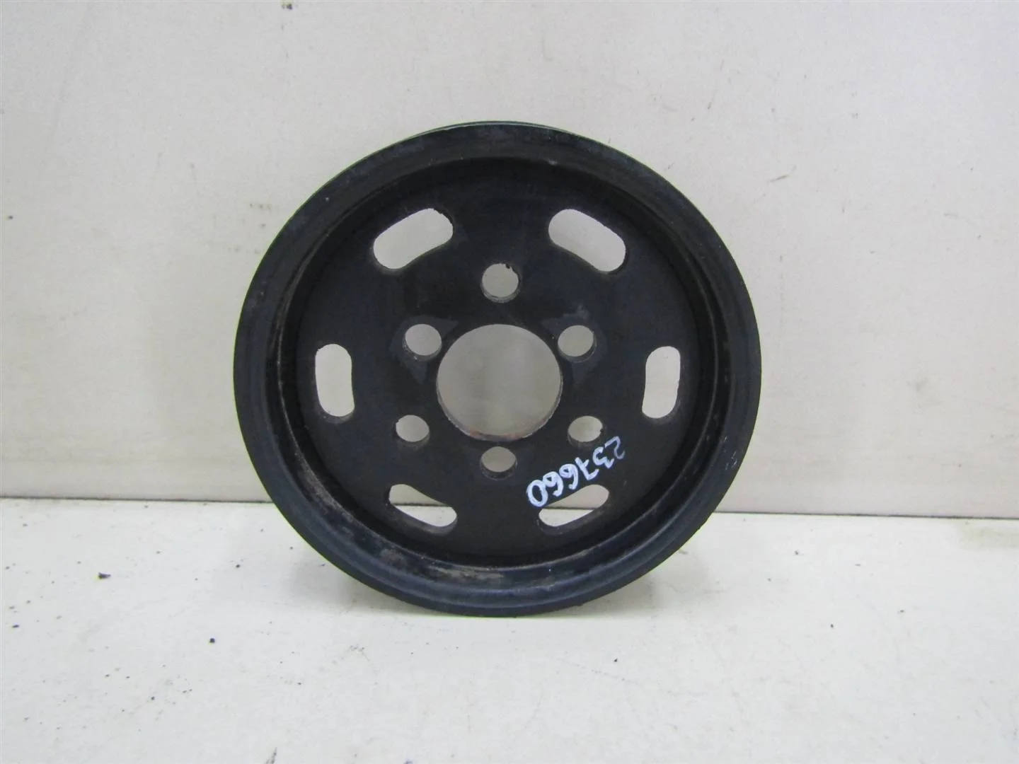 Шкив насоса гидроусилителя VW Golf IV \Bora 1997-2005  [038145255A]  в Вологде