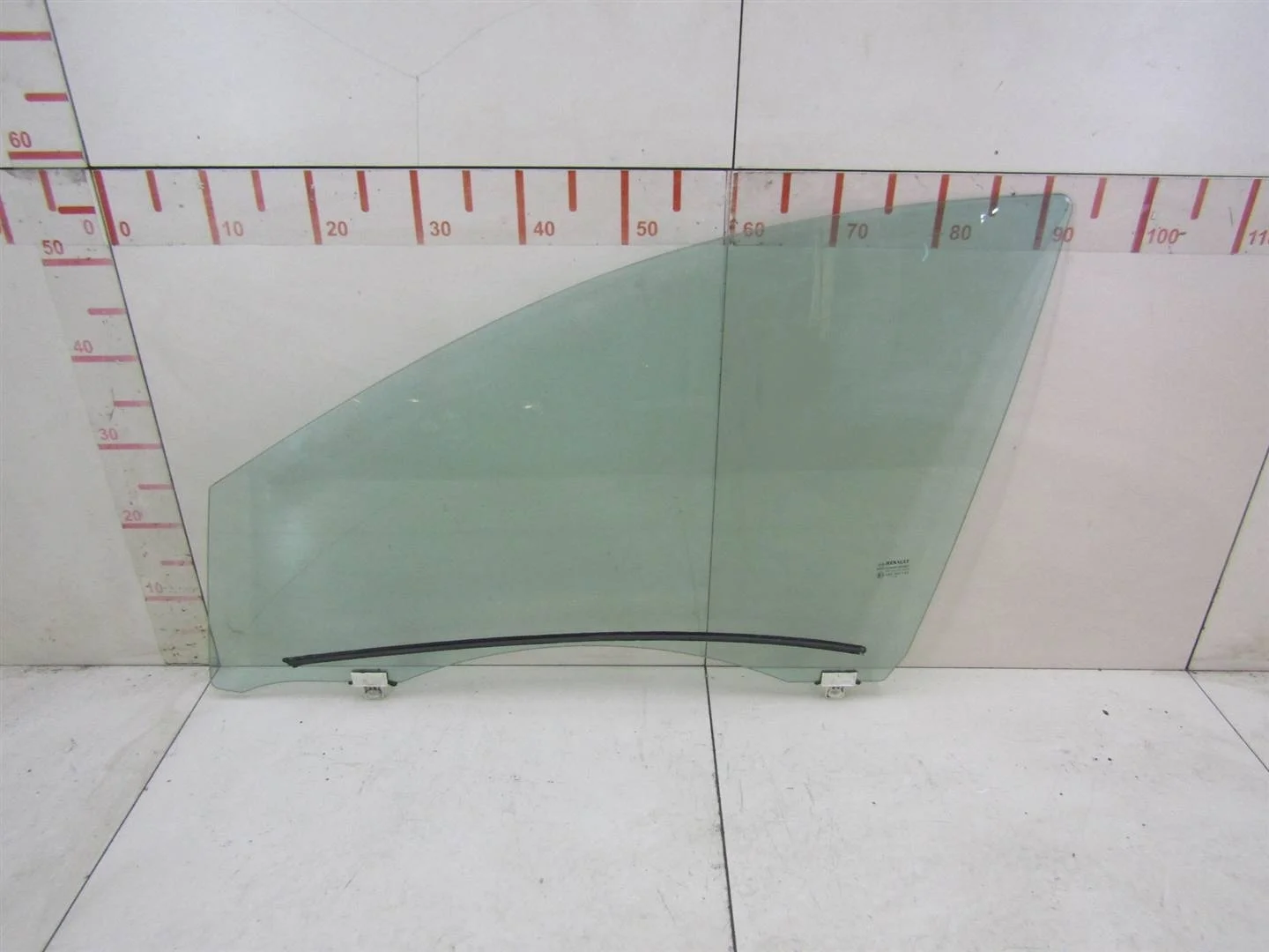 Стекло двери передней левой Renault Megane III 2009-нв  [803012464R]  в Вологде