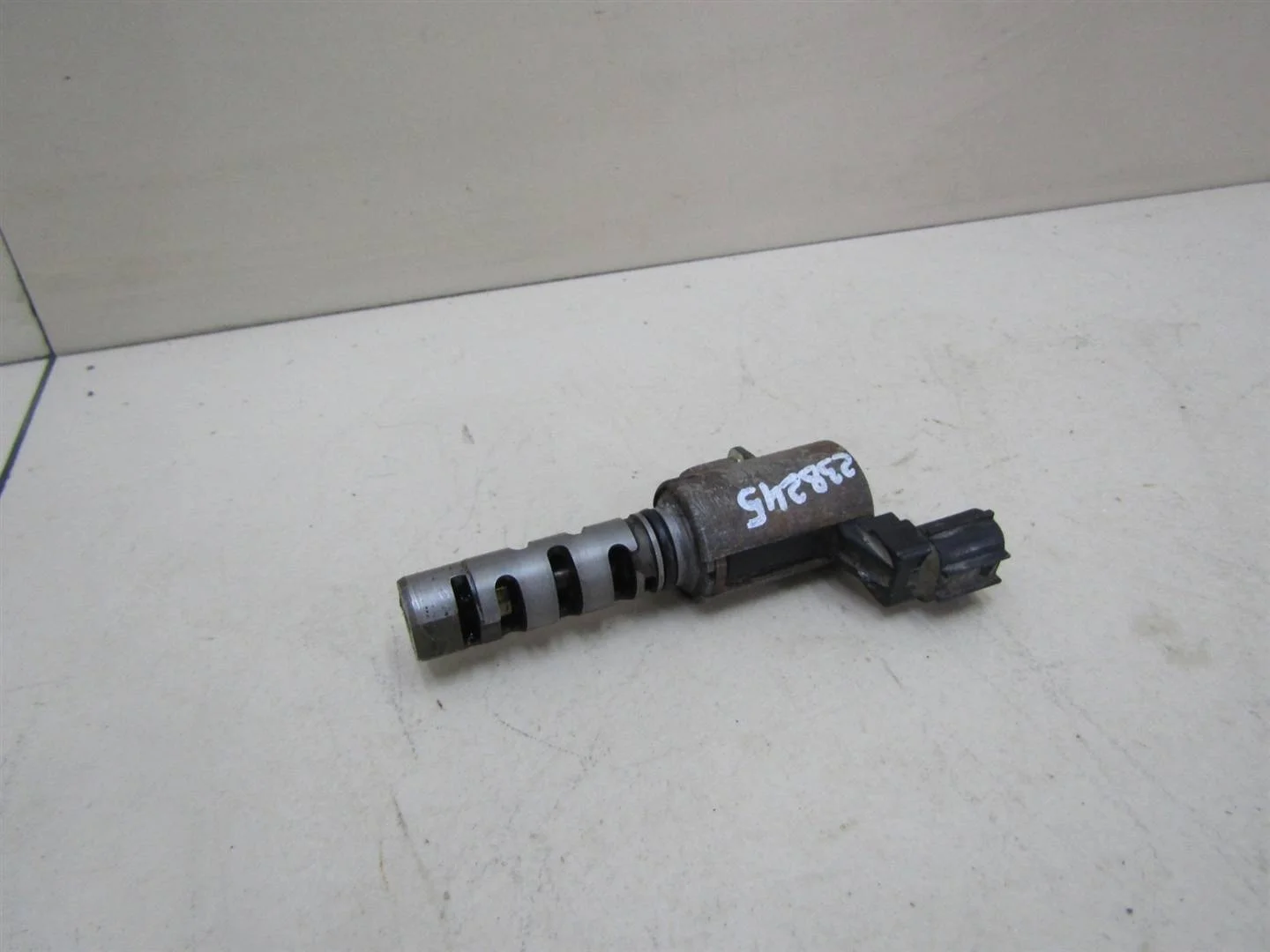 Клапан электромагн. изменения фаз ГРМ Lexus RX 300\330\350\400h 2003-2009  [1533031020]  3.5 24V 2GR в Вологде