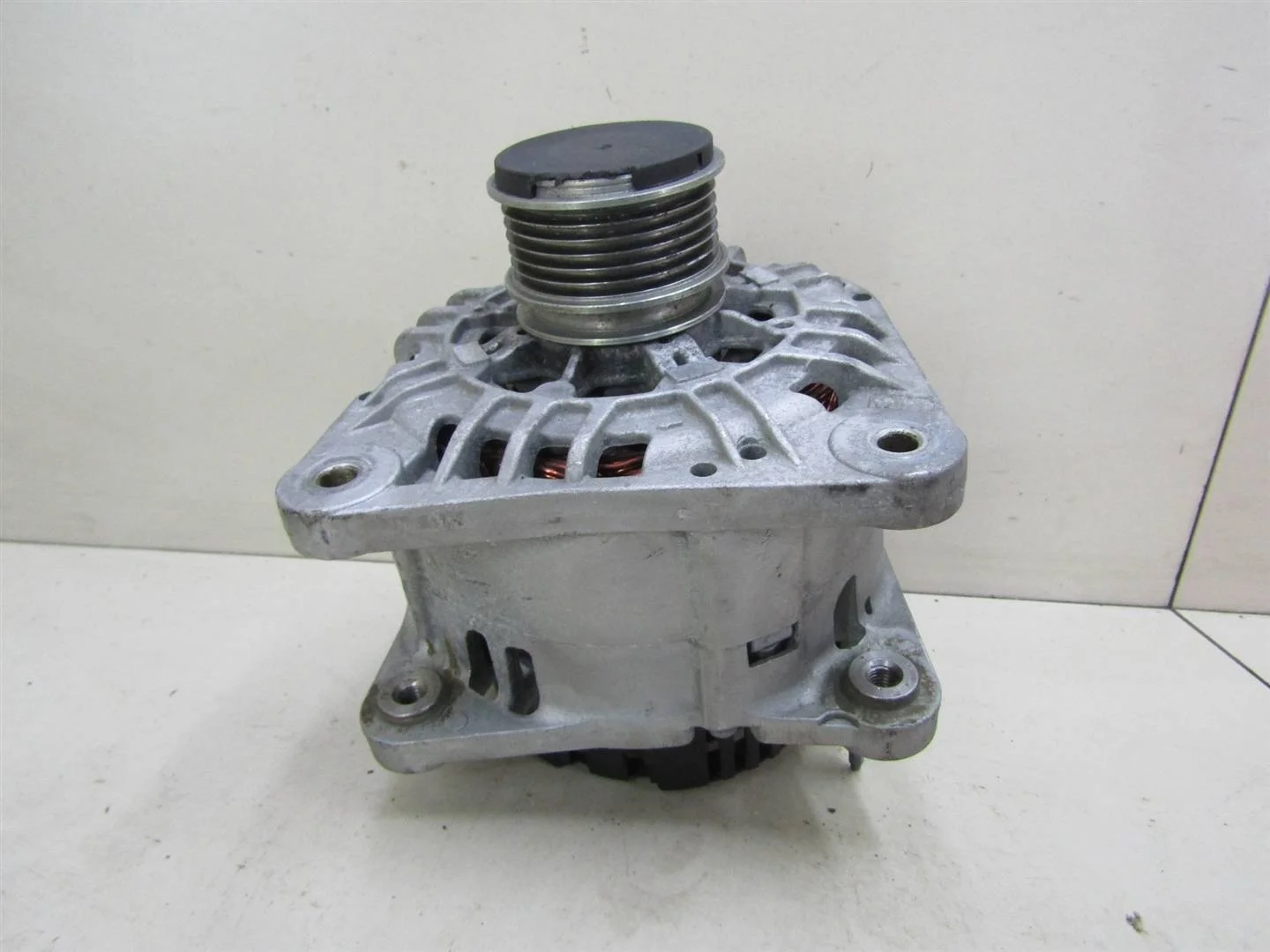 Генератор Skoda Octavia (A4 1U-) 2000-2011  [028903028D]  1.6 BFQ в Вологде