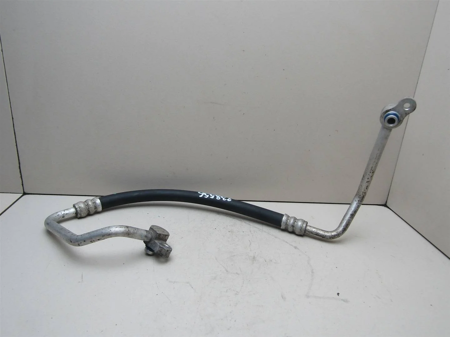 Трубка кондиционера Kia RIO 2011-2017  [977624L000]  1.4 16V  G4FA в Вологде