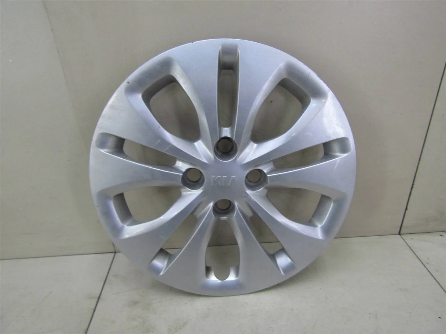 Колпак декоративный Kia RIO 2011-2017  [52960H0000]  1.4 16V  G4FA в Вологде