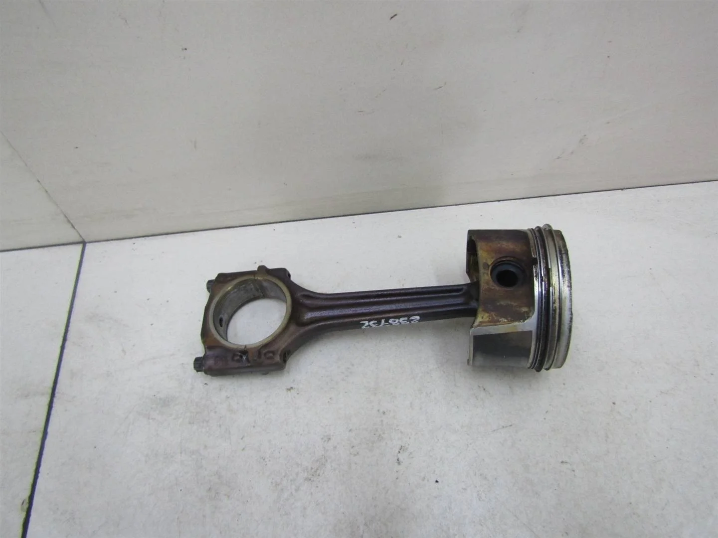 Шатун VW Golf Plus 2005-2014  [06B198401B]  1.6  в Вологде