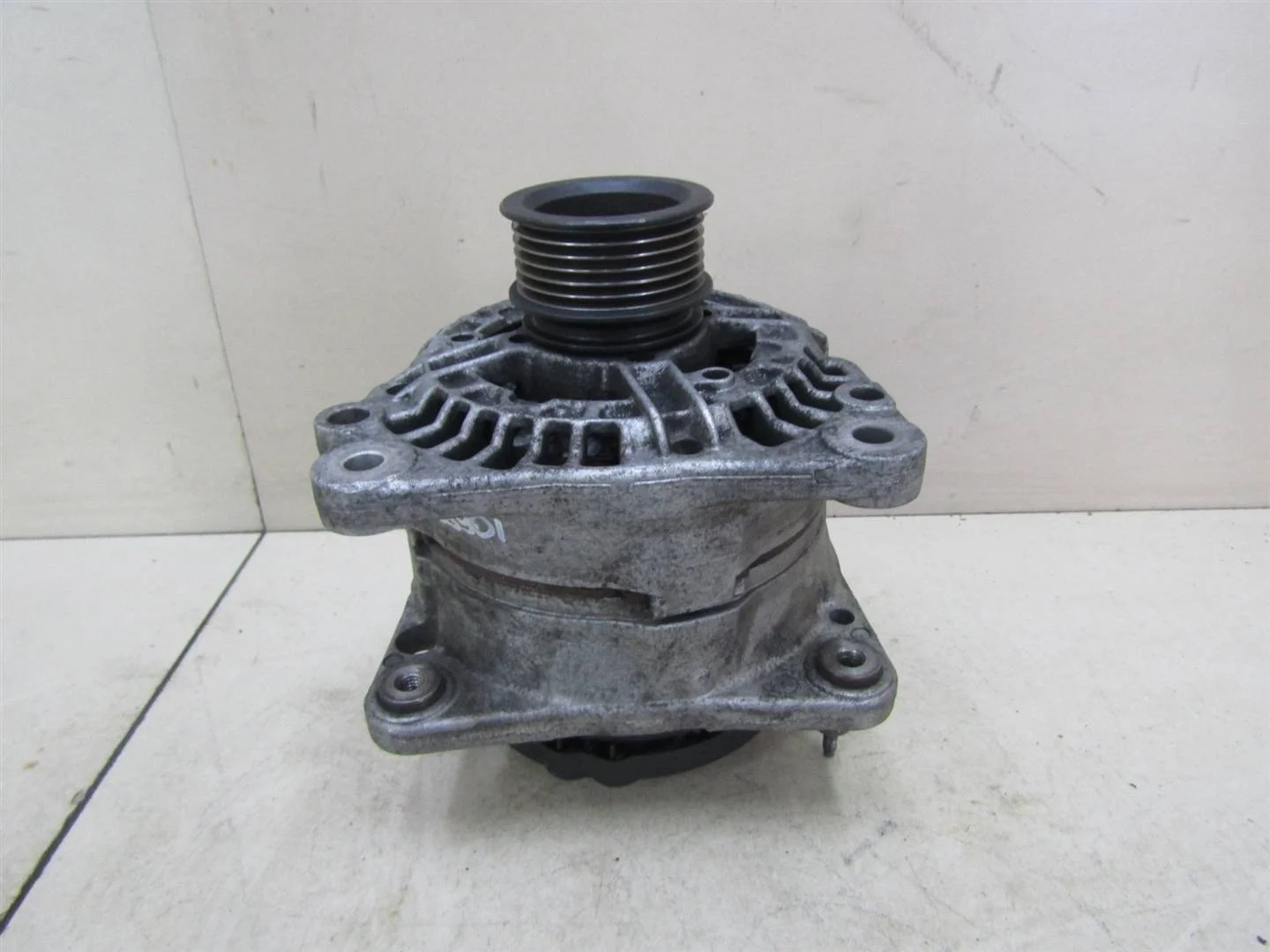 Генератор Skoda Octavia (A4 1U-) 2000-2011  [028903028D]  1.6 BFQ в Вологде