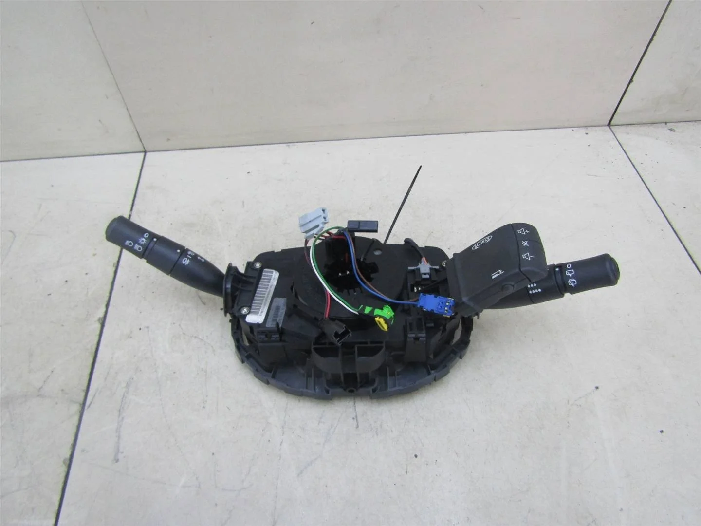 Переключатель подрулевой в сборе Renault Megane II 2002-2009  [8200216462]  в Вологде