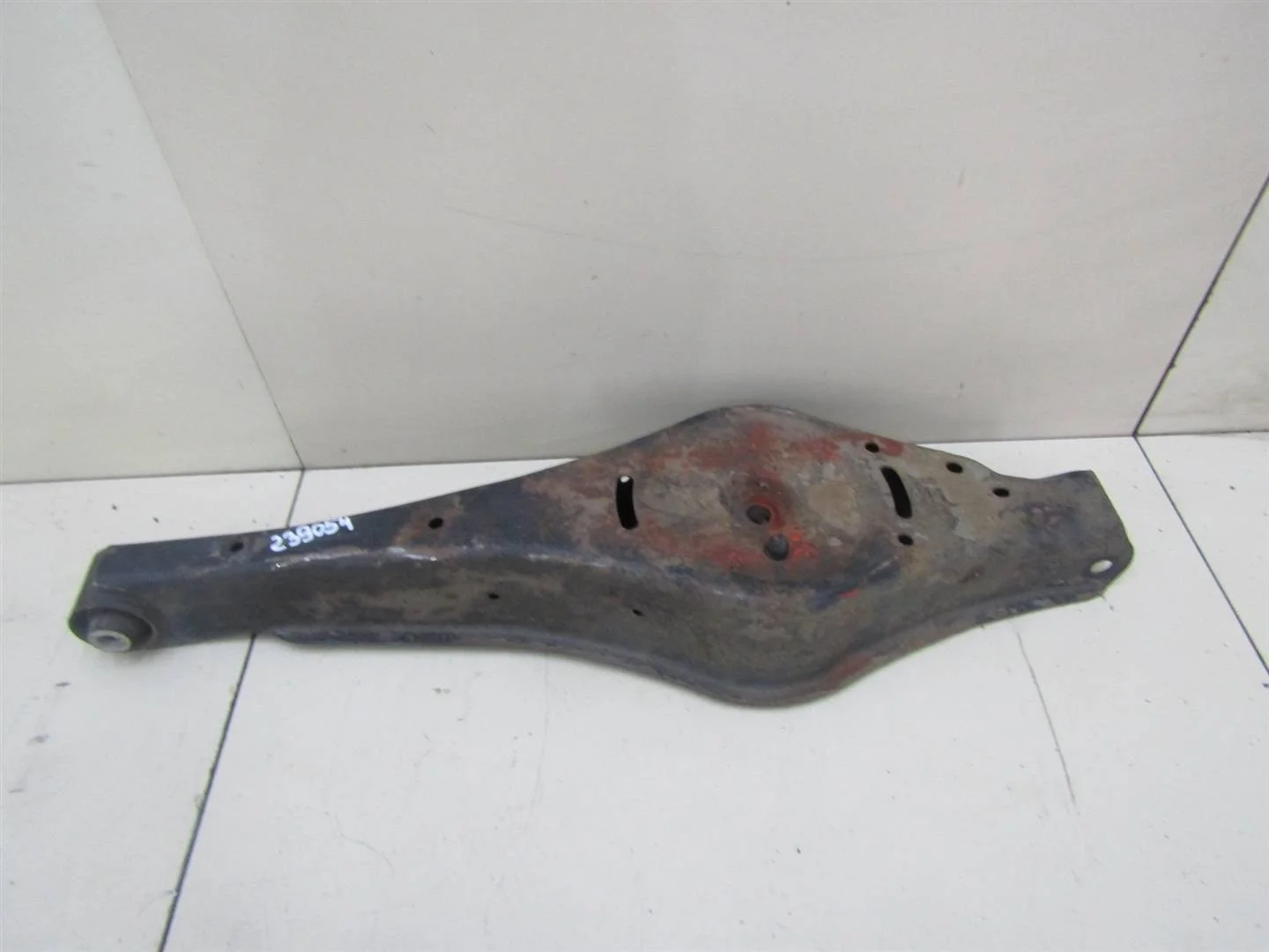 Рычаг задний нижний VW Golf Plus 2005-2014  [1K0505311AB]  1.2 CBZ в Вологде