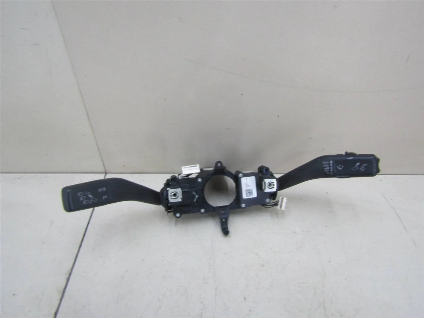 Переключатель подрулевой в сборе VW Jetta 2011-нв  [5K0953502L9B9]  1.4 CAXA в Вологде