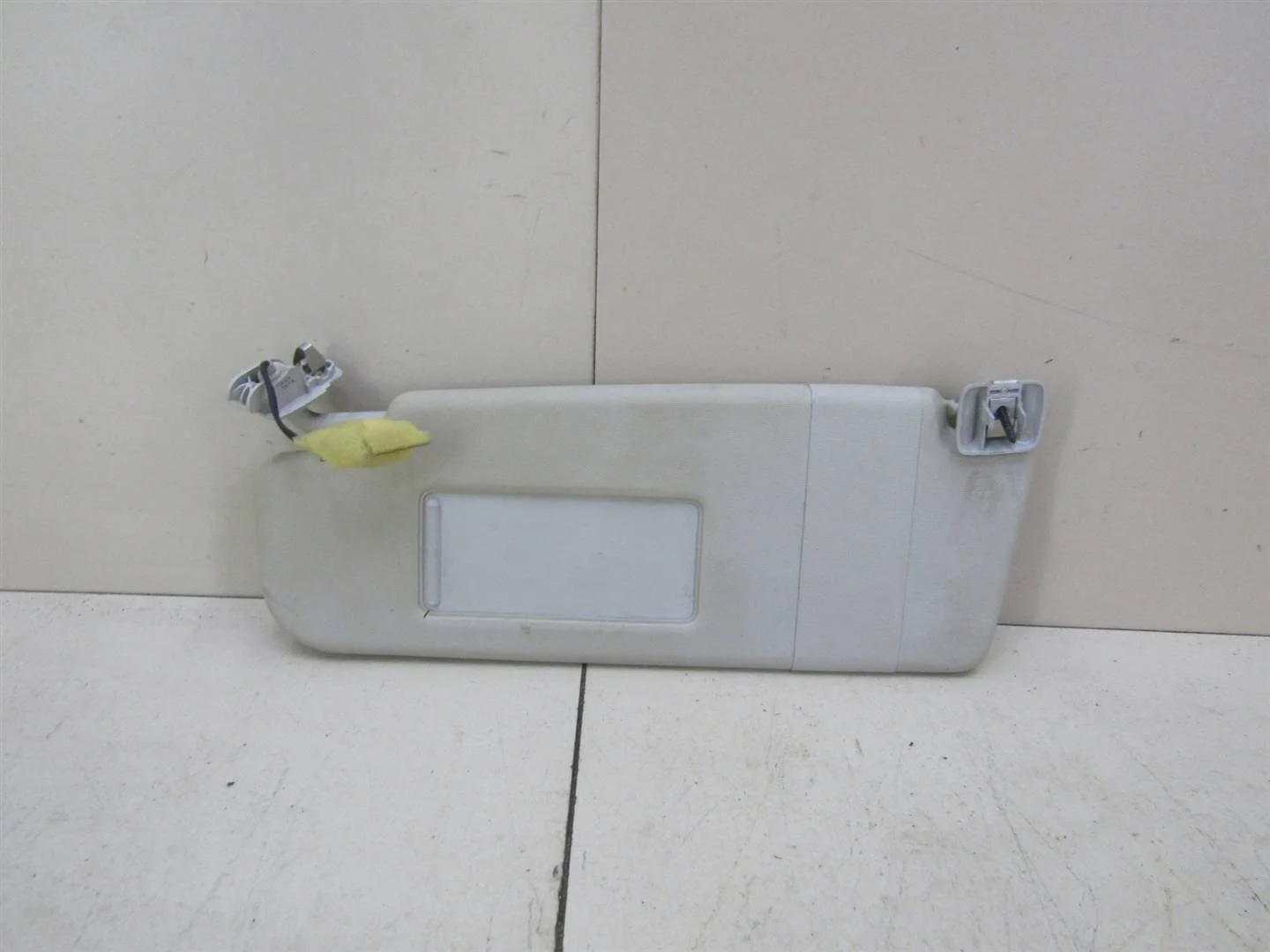 Козырек солнцезащитный (внутри) VW Jetta 2011-нв  [5C6857551D2F4 ]  1.4 CAXA в Вологде