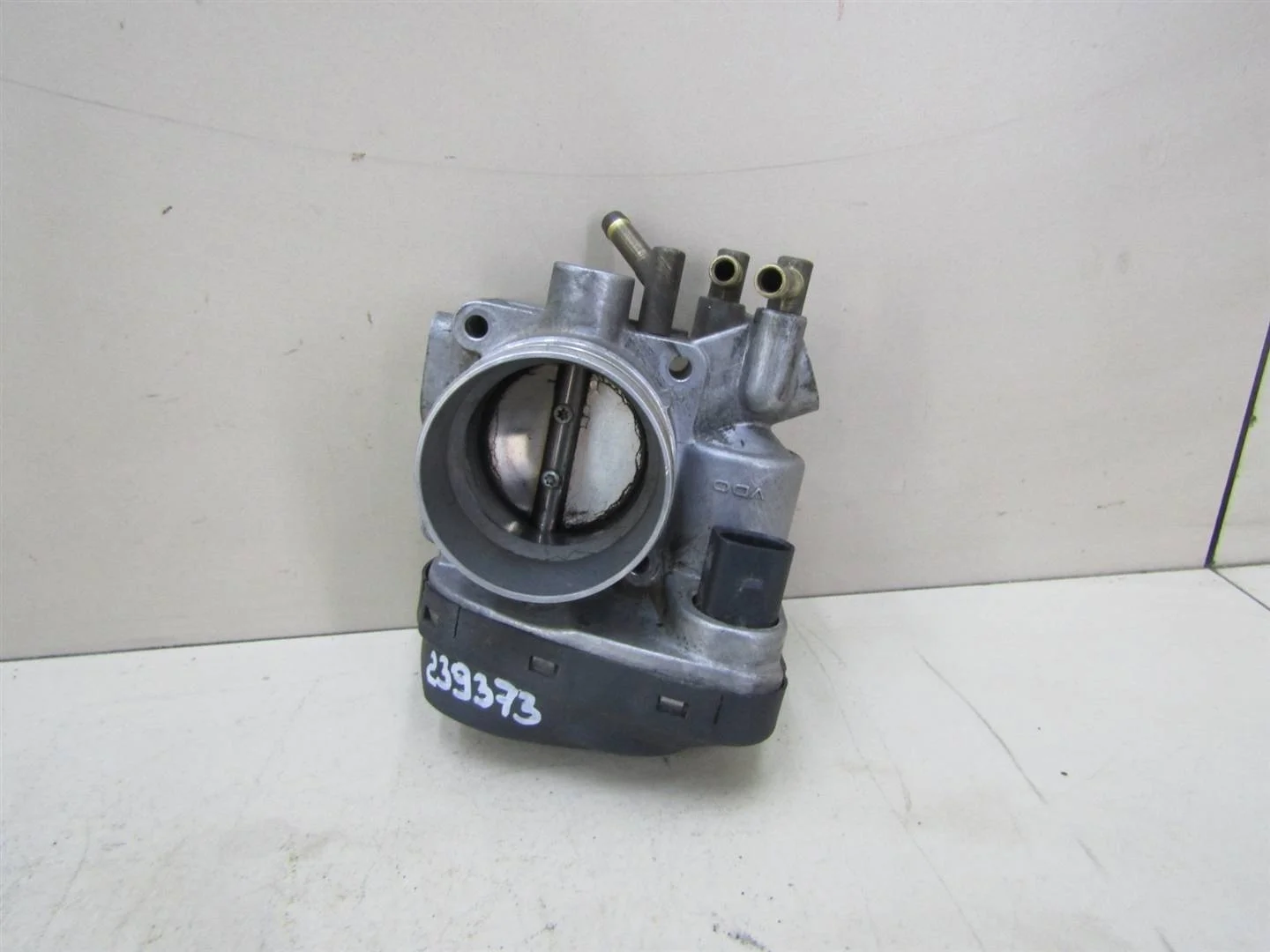 Заслонка дроссельная VW Golf IV \Bora 1997-2005  [06A133062A]  1.6 AVU,BFQ в Вологде