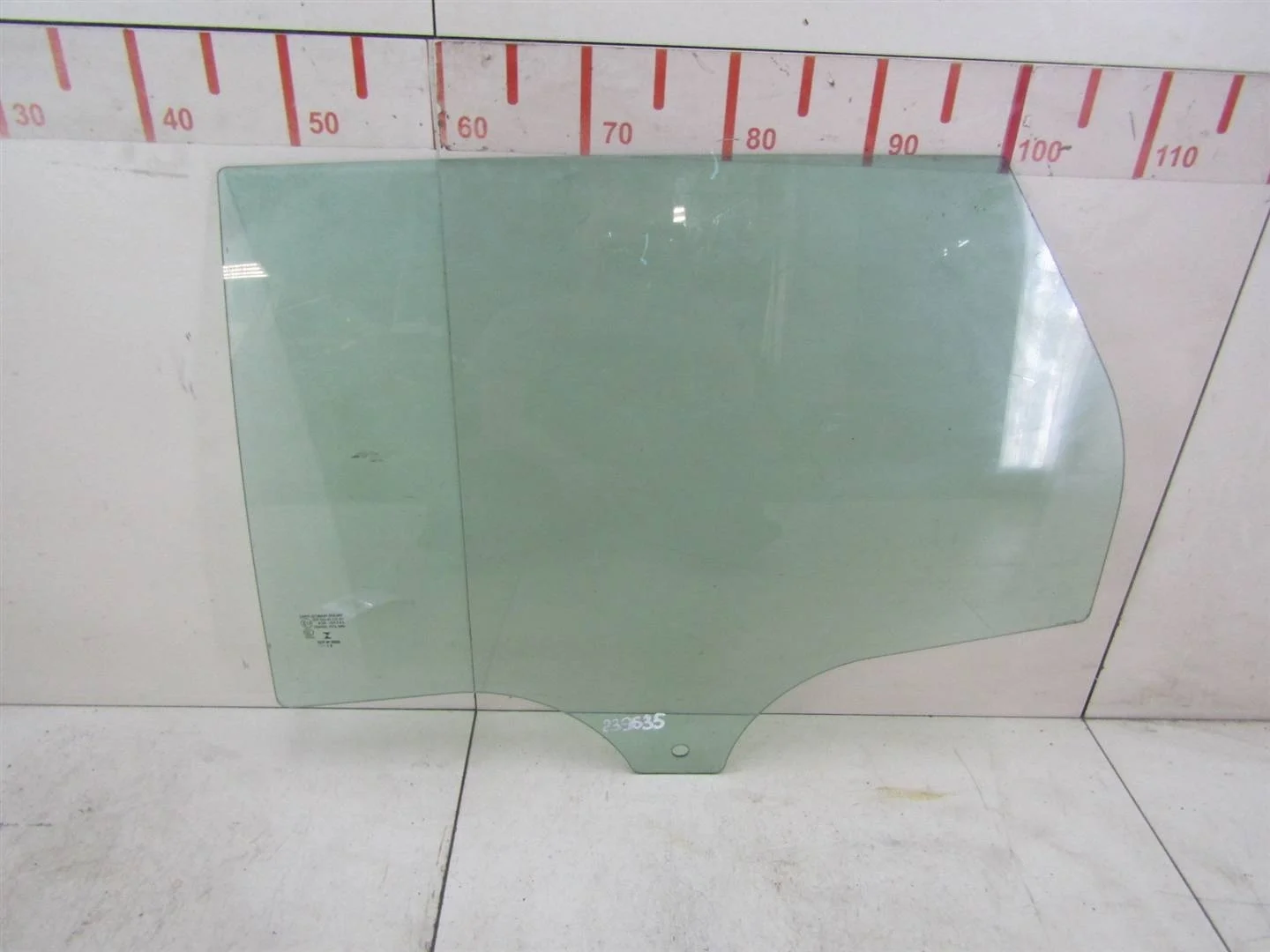 Стекло двери задней левой Ford Focus III 2011-2019  [1708071 ]  в Вологде