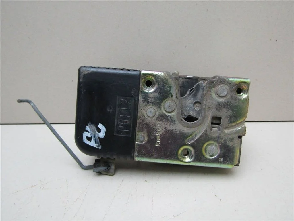 Замок двери передней левой Peugeot 206 1998-2012  [9135H3]  1.4 KFX в Вологде