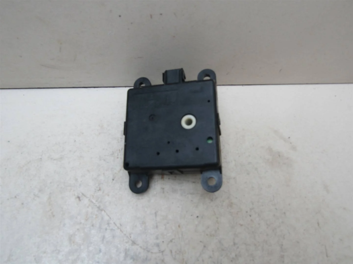 Моторчик заслонки печки Nissan Almera Classic (B10) 2006-2013  [2773295F0A]  1.6 16v QG16DE в Вологде