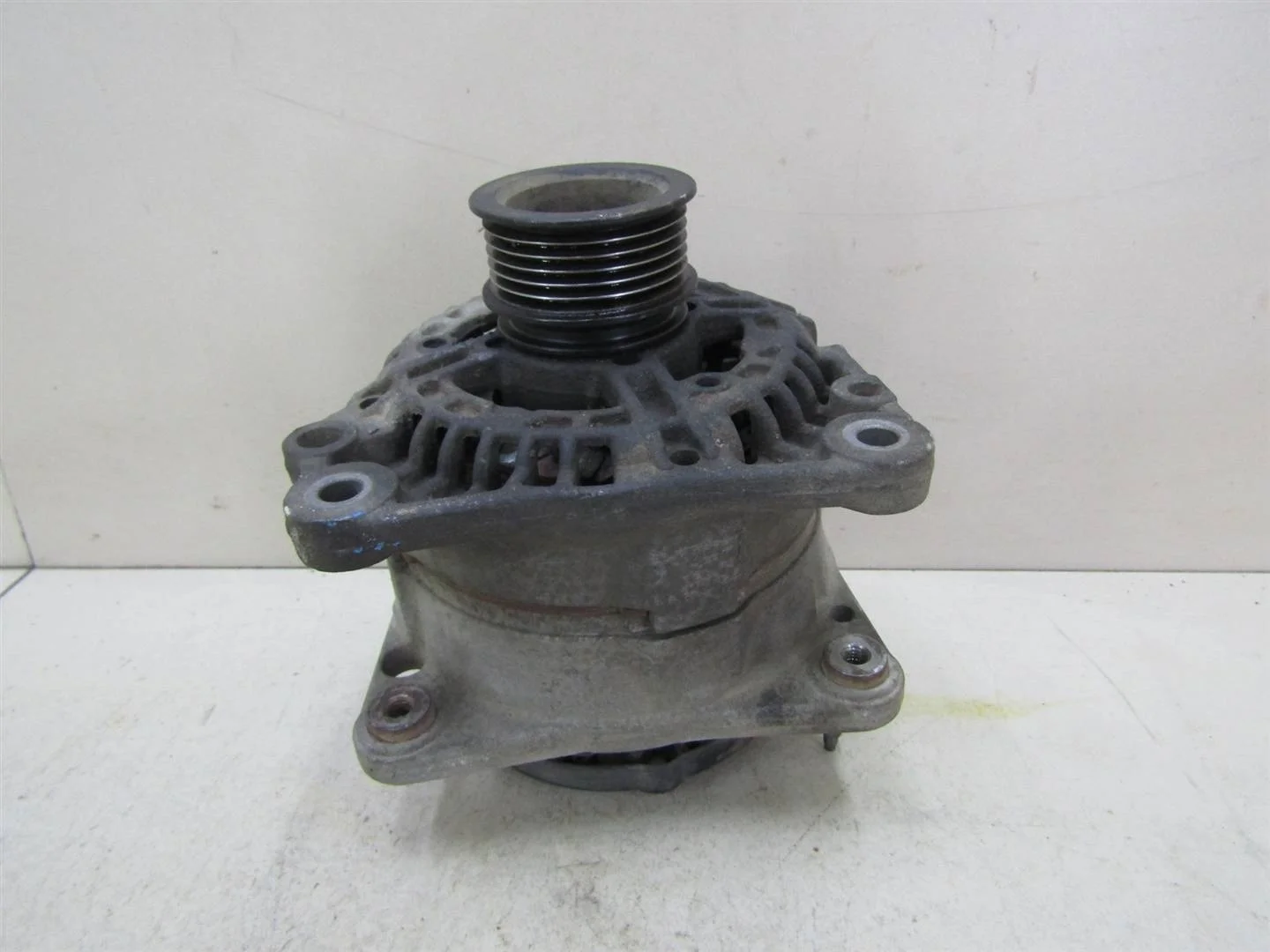 Генератор Skoda Octavia (A4 1U-) 2000-2011  [037903025E]  1,4 BCA в Вологде