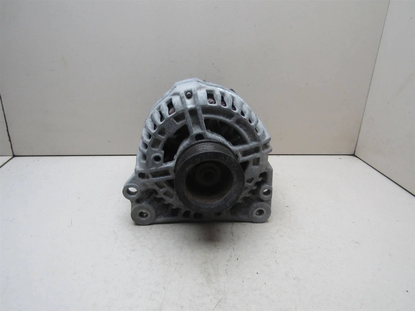 Генератор Skoda Octavia (A4 1U-) 2000-2011  [06A903026]  в Вологде