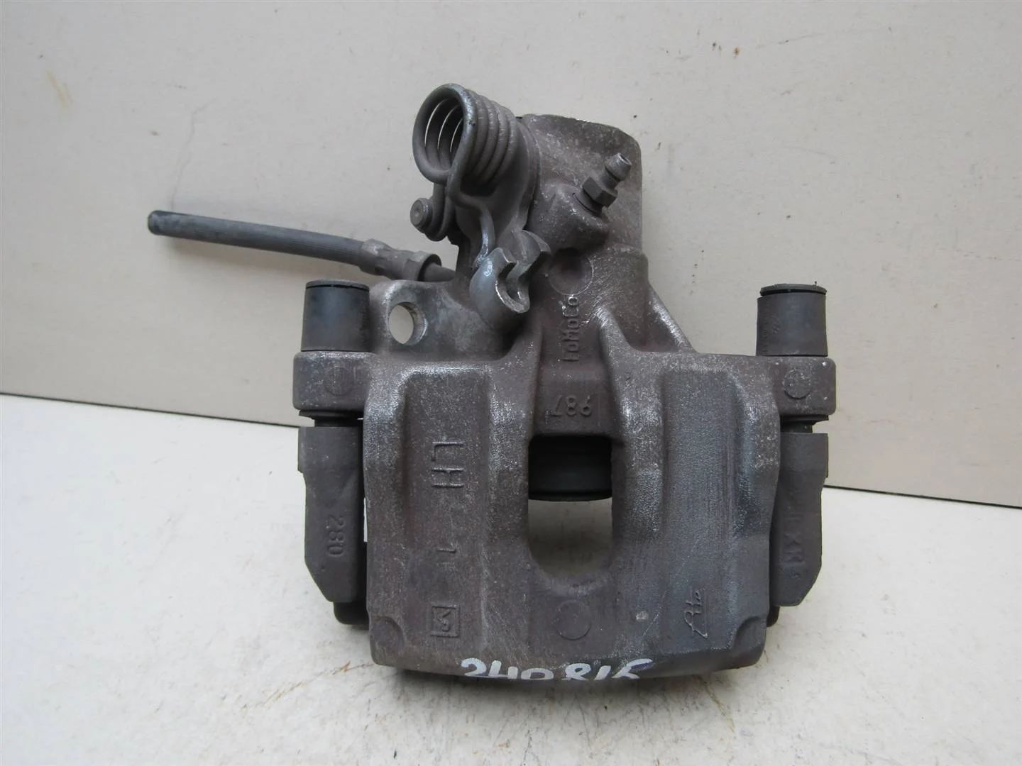 Суппорт задний левый Ford Focus II 2005-2008  [1365653]  в Вологде