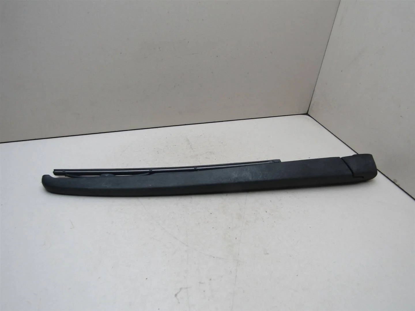 Поводок стеклоочистителя заднего Hyundai Tucson 2004-2010  [988112E000]  в Вологде