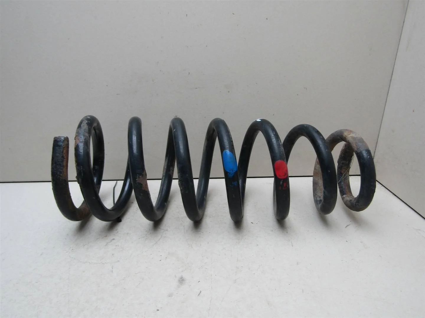 Пружина задняя Toyota Avensis II 2003-2008  [4823105360]  1.8 16V 1ZZFE в Вологде