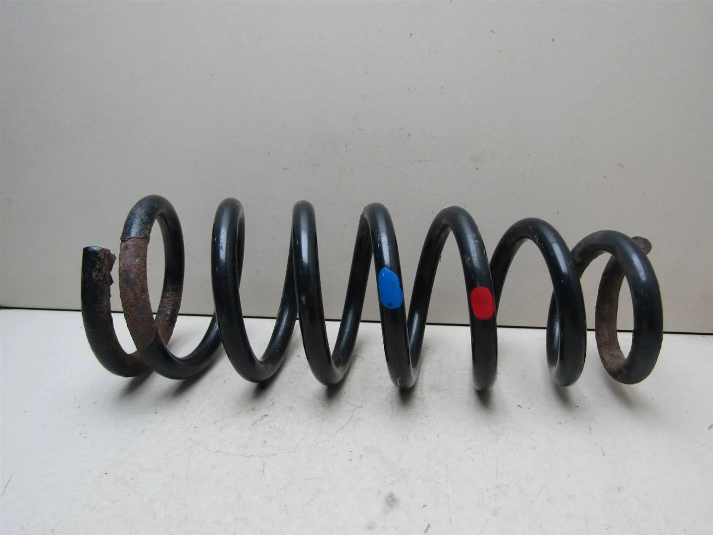 Пружина задняя Toyota Avensis II 2003-2008  [4823105360]  1.8 16V 1ZZFE в Вологде