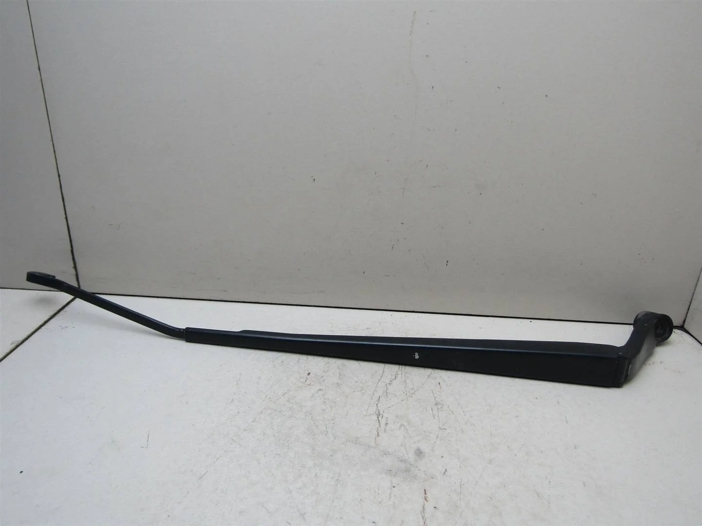 Поводок стеклоочистителя передний правый Toyota Avensis II 2003-2008  [8521105070]  1.8 16V 1ZZFE в Вологде