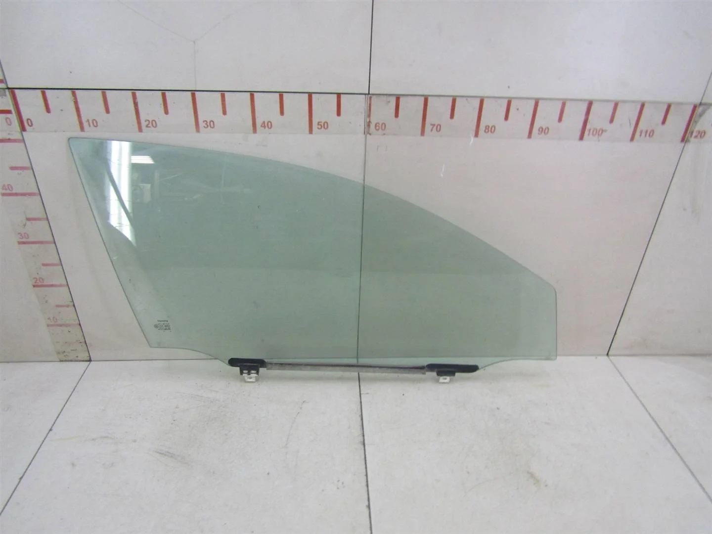 Стекло двери передней правой Toyota Avensis II 2003-2008  [6810105030]  1.8 16V 1ZZFE в Вологде