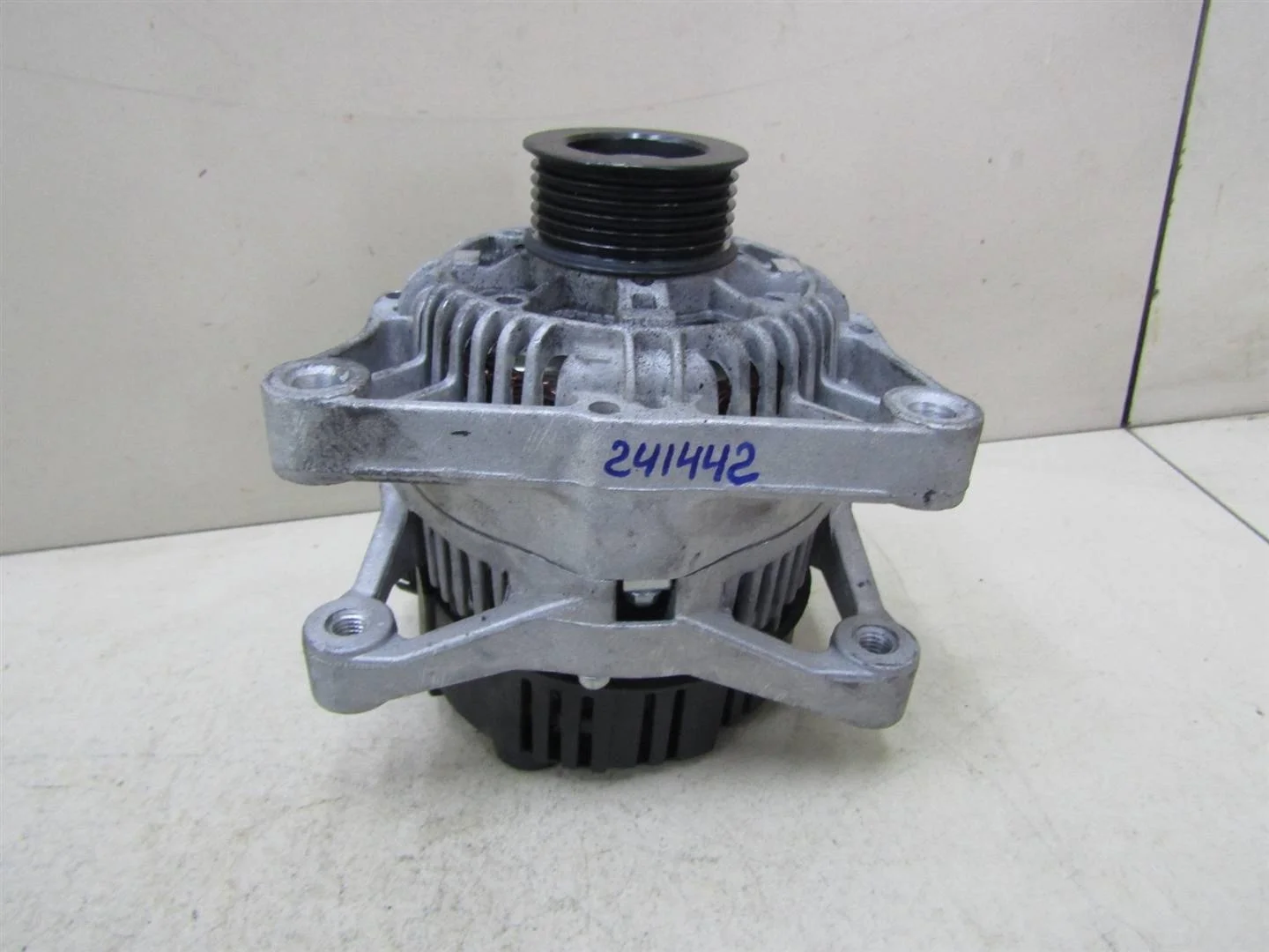 Генератор Peugeot 206 1998-2012  [57055T]  1.4 8V KFW в Вологде