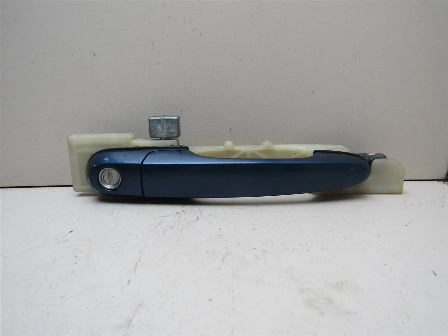 Ручка двери передней наружная правая Hyundai Tucson 2004-2010  [826602E000]  2.0 16V G4GC в Вологде