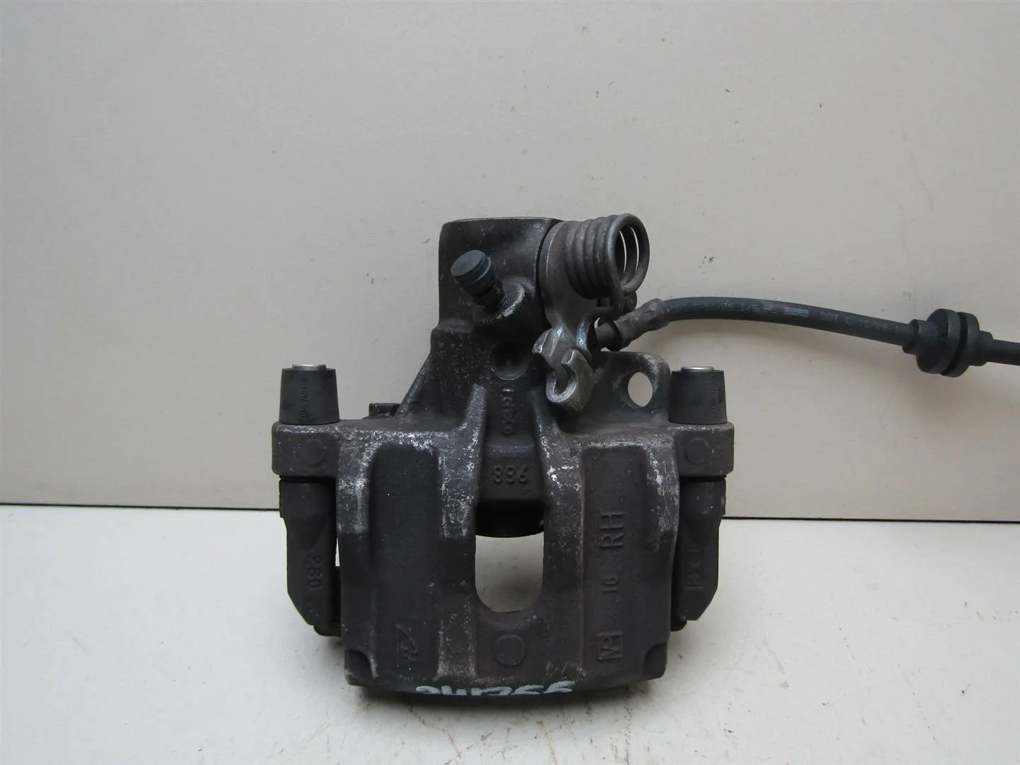 Суппорт задний правый Ford Focus II 2005-2008  [1365648]  в Вологде