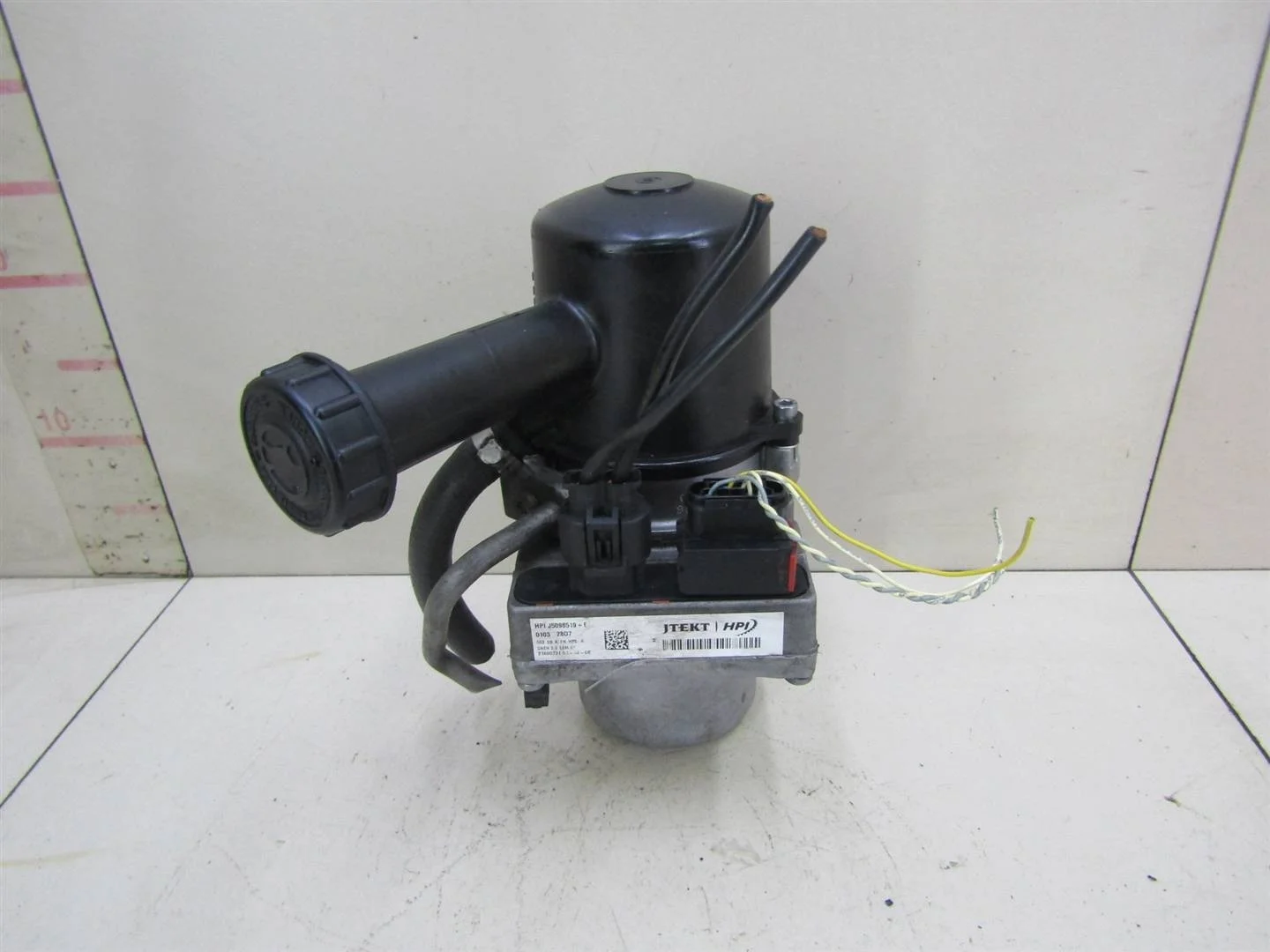 Насос гидроусилителя Peugeot 407 2004-2010  [4007ZF]  в Вологде