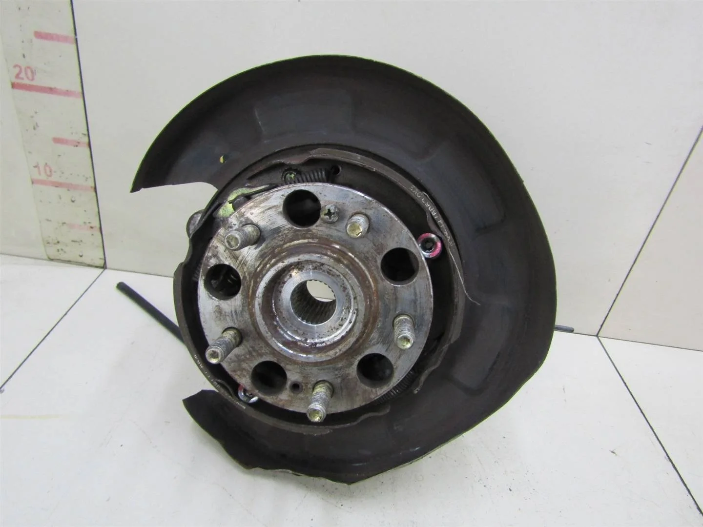 Кулак поворотный задний левый Hyundai Tucson 2004-2010  [527502E500]  2.0 16V G4GC в Вологде