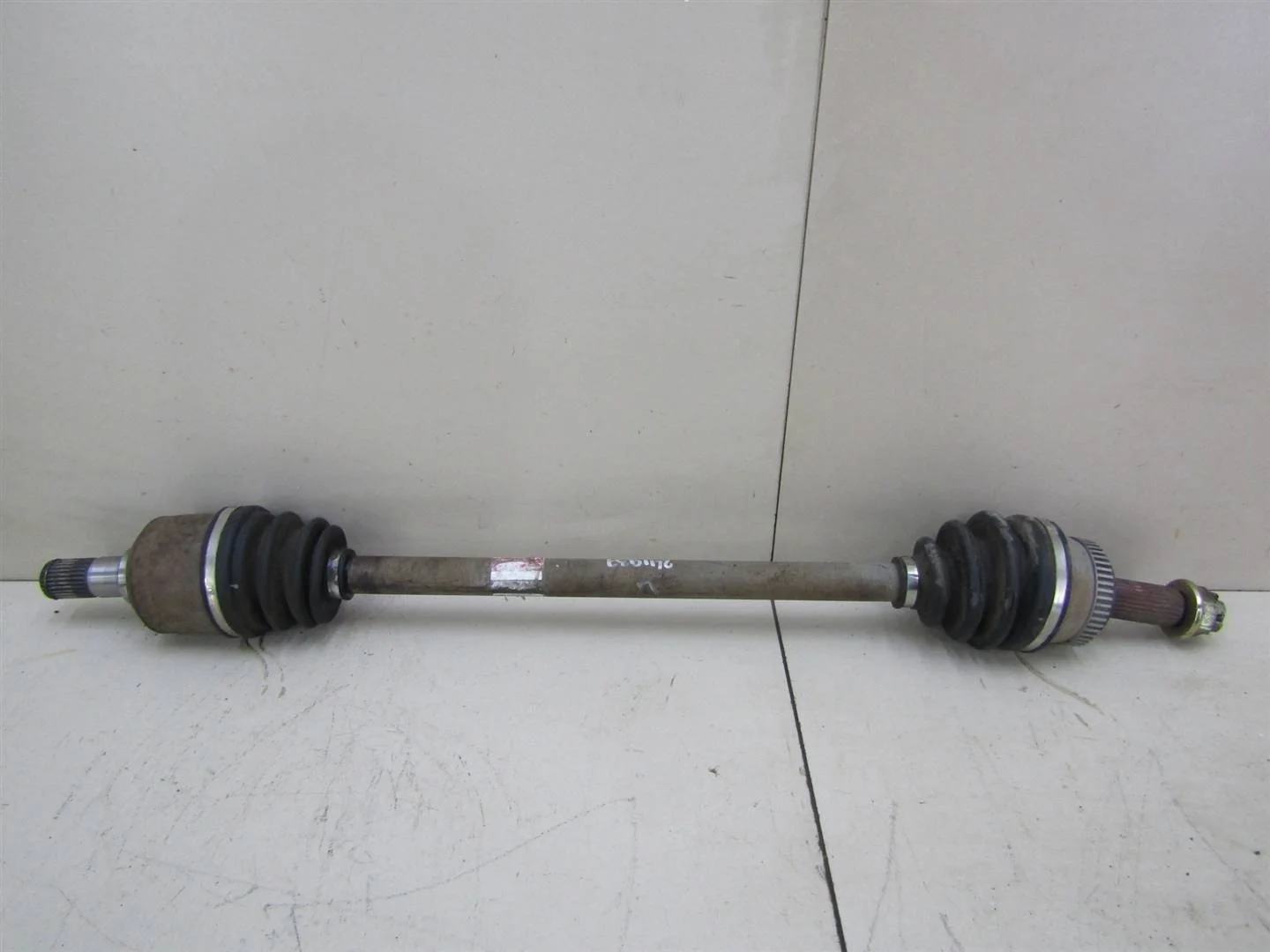 Полуось задняя Hyundai Tucson 2004-2010  [496002E000]  2.0 16V G4GC в Вологде