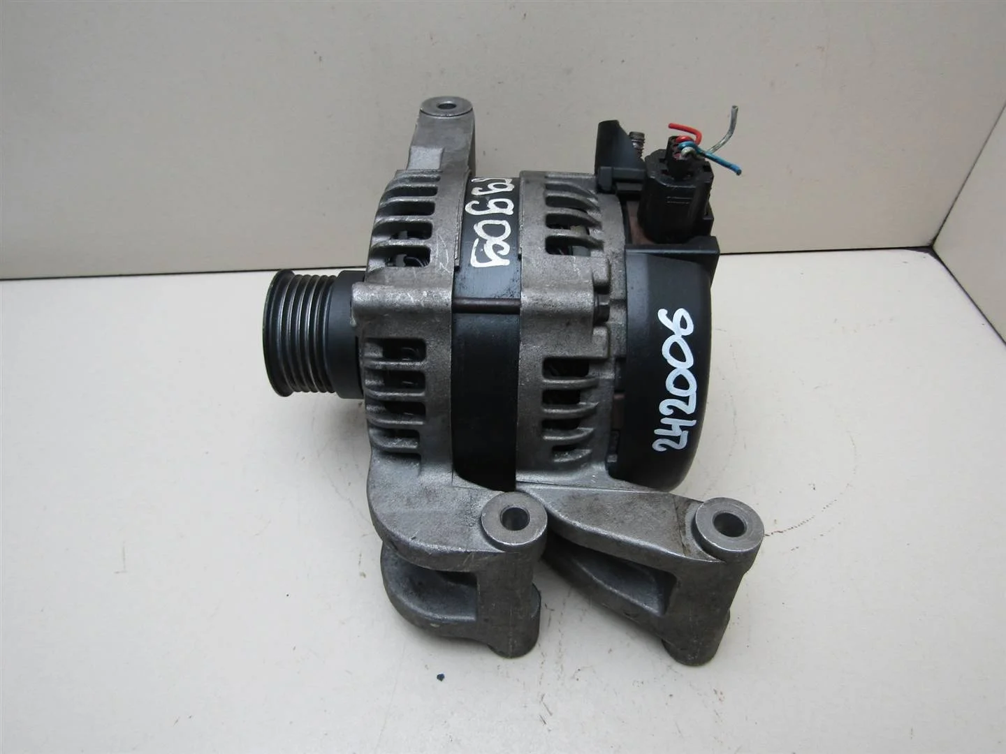 Генератор Ford Focus II 2008-2011  [3M5T10300LD]  1.8 2.0 в Вологде