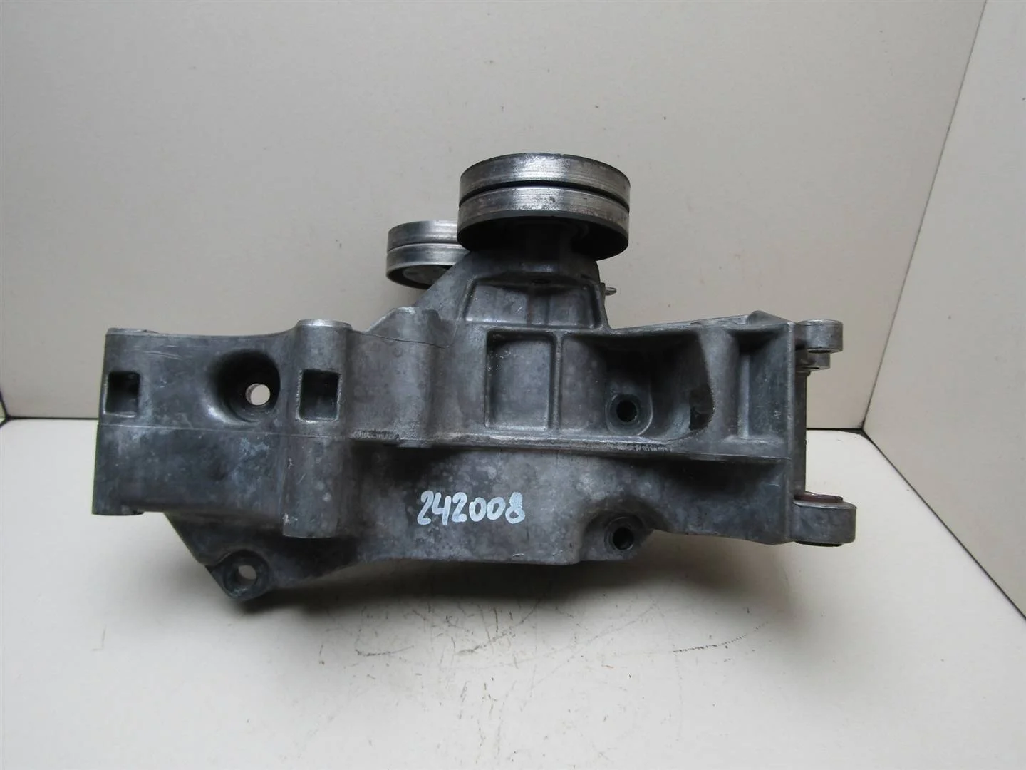 Кронштейн генератора Skoda Octavia (A4 1U-) 2000-2011  [032145167H]  1.4 BCA в Вологде