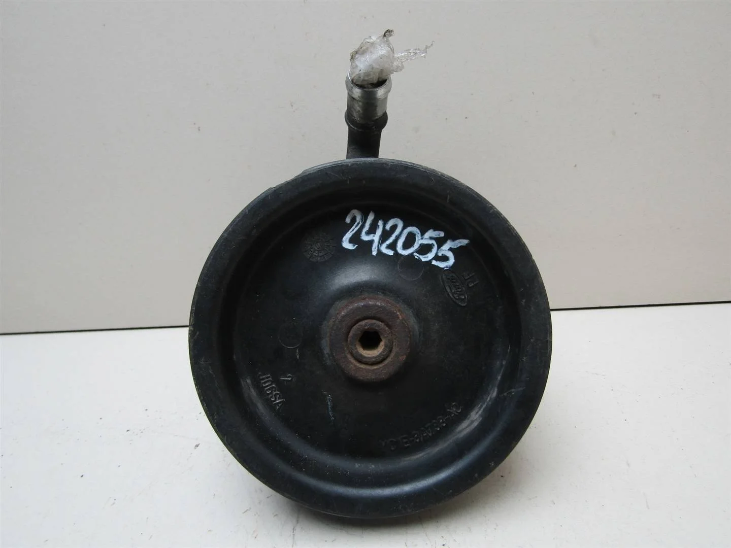 Насос гидроусилителя Ford Transit 2006-2013  [1569693]  2.4 16v PHFA  в Вологде