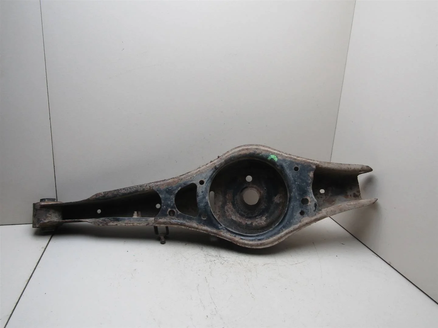 Рычаг задний нижний Skoda Superb 2008-2015  [1K0505311AB]  1.8 CDAB в Вологде