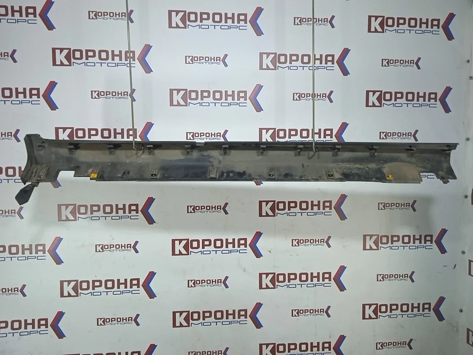 Накладка порога левая Б/У Б/У