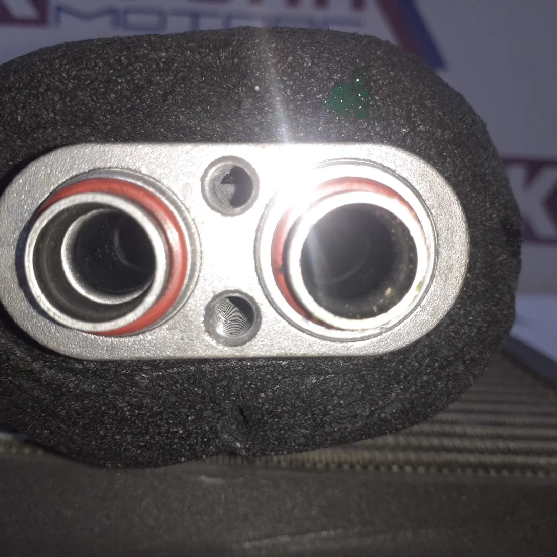 Испаритель кондиционера Б/У Б/У 2