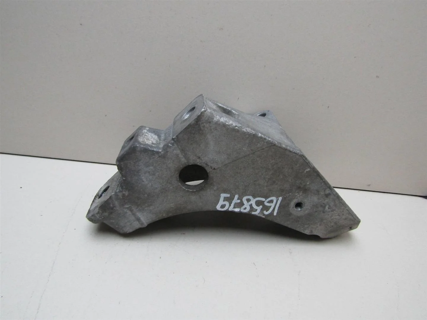 Кронштейн КПП левый Skoda Octavia (A4 1U-) 2000-2011  [1J0199117Q]  1.4 1.6 в Вологде