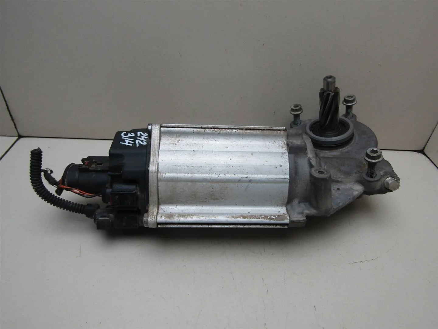 Серводвигатель рулевой рейки Skoda Superb 2008-2015  [1K0909144J]  1.8 CDAB в Вологде