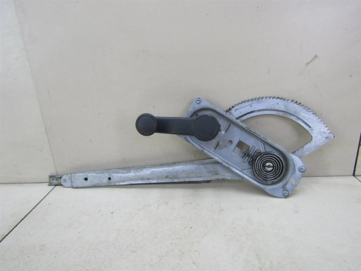 Стеклоподъемник механ. передний левый Ford Transit 2006-2013  [1482293]  2.4 16v PHFA  в Вологде