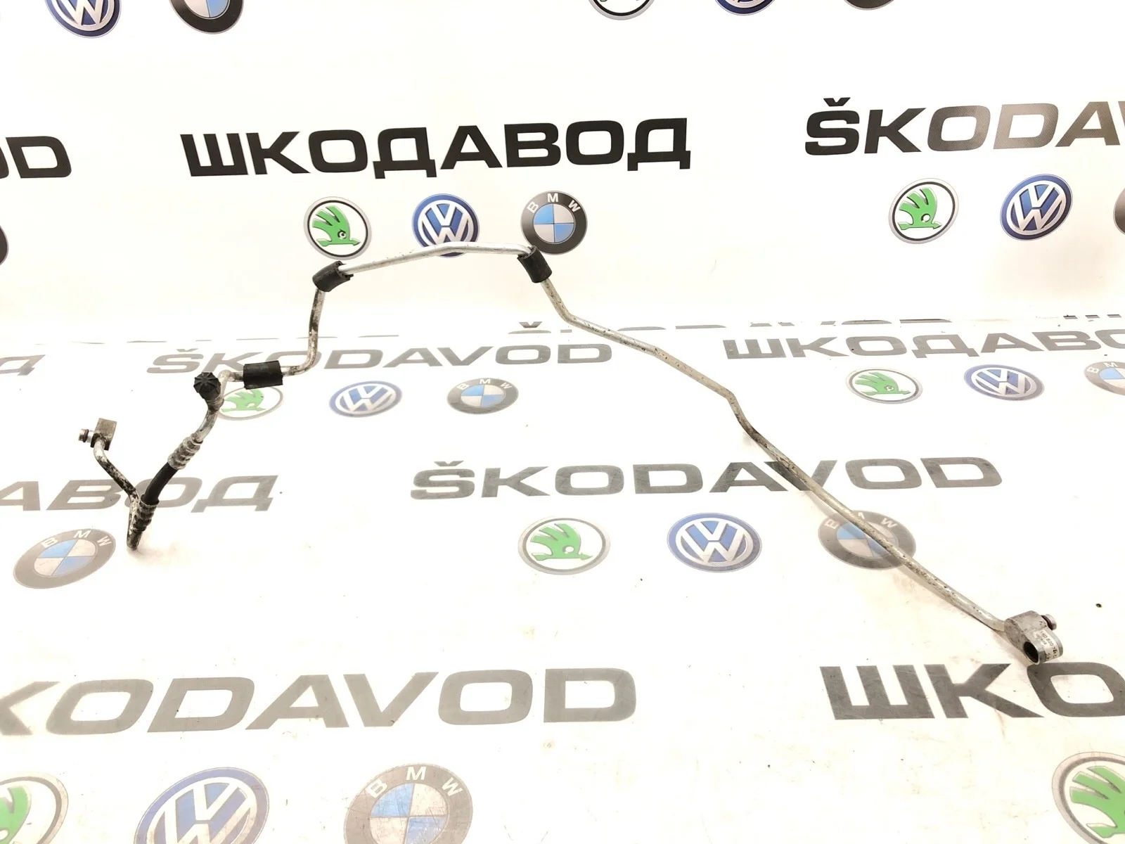 Трубка кондиционера тонкая Skoda Yeti 2009 1K0820741CM 5L 2.0 CBDB