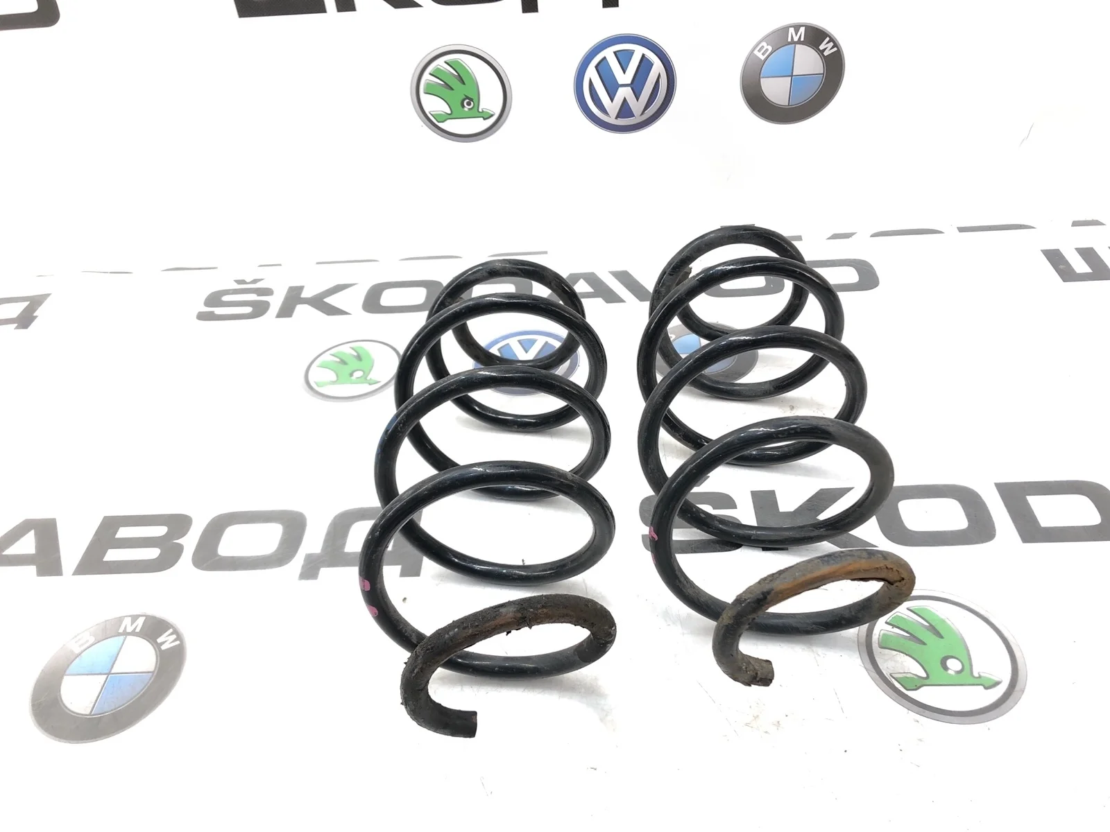 Комплект пружин Skoda Yeti 2009 1K0411105DM 5L 2.0 CBDB, передний