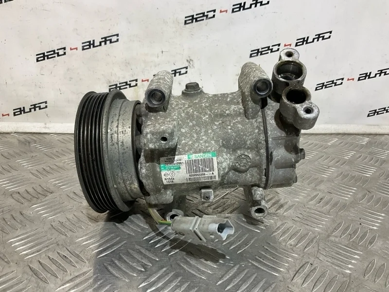 Компрессор кондиционера Renault Kangoo 2009 8200953359 KW 1.6