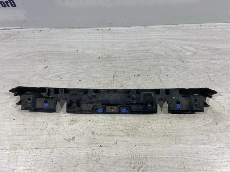 Кронштейн накладки багажника Ford Mondeo 4 (07-14)