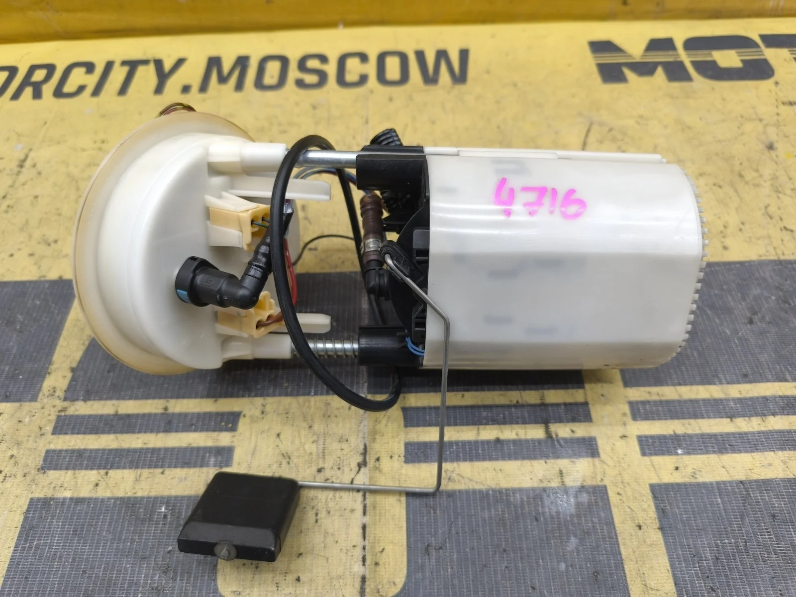 Насос топливный BMW 320i 2007 E91