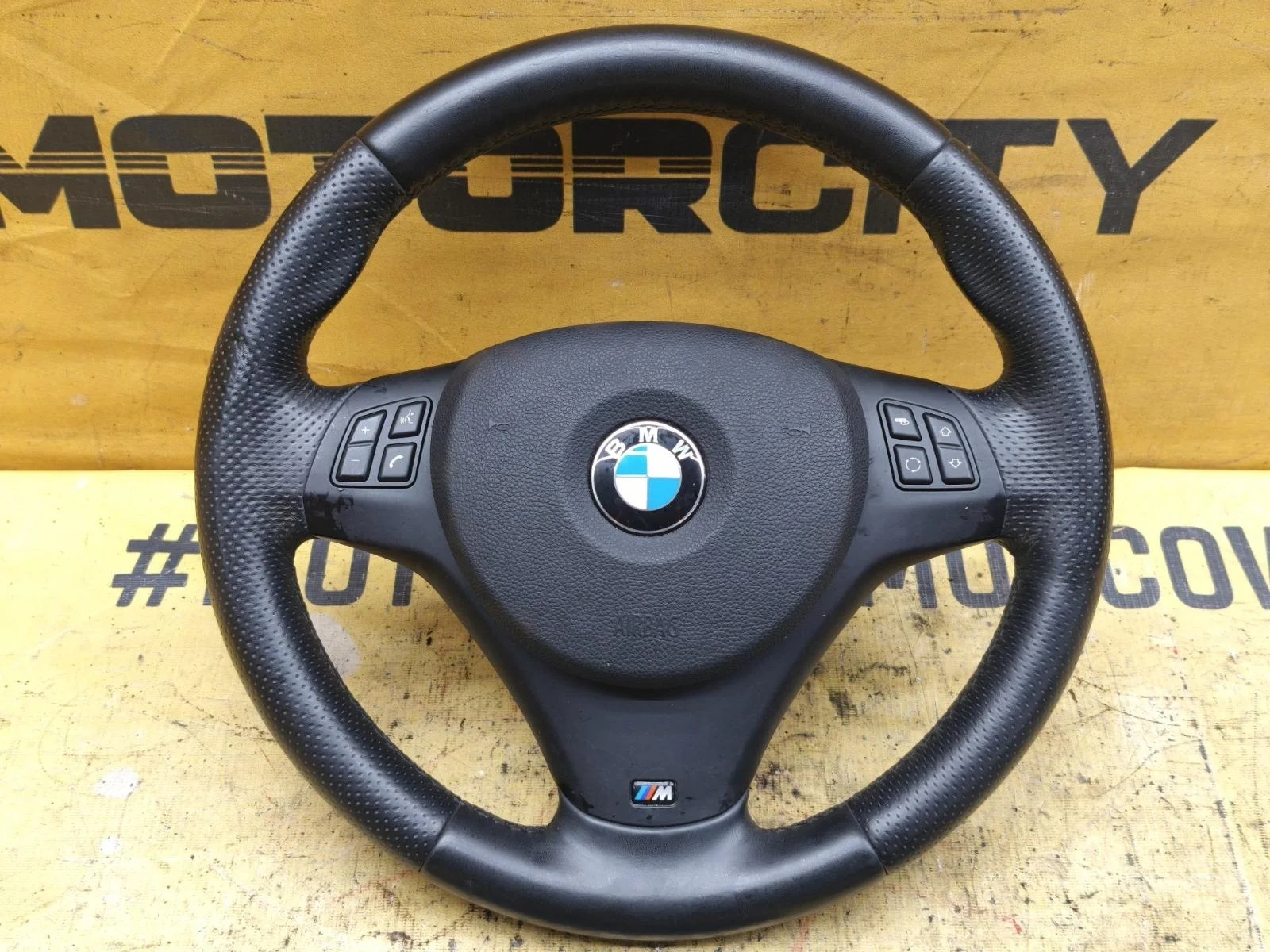 Руль BMW 320i 2007 E91