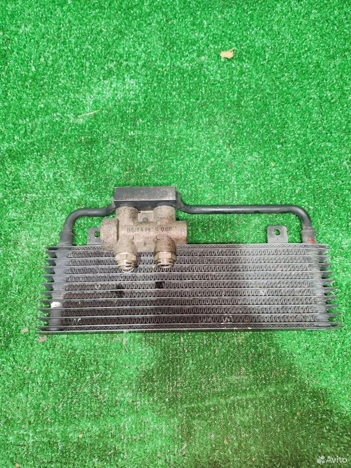 Масляный радиатор акпп mercedes w221 w216 a2215002