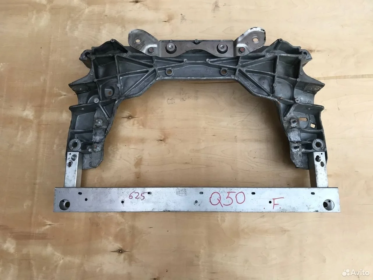 Подрамник балка infiniti q50 q60 v37