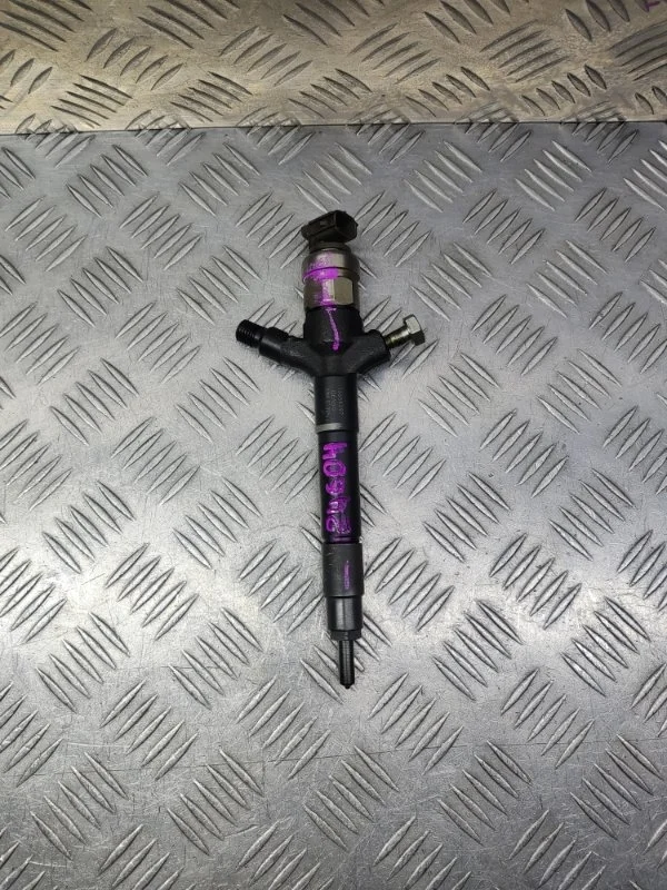 Форсунка Mitsubishi L200 Pajero Sport 1465A297 4D56U