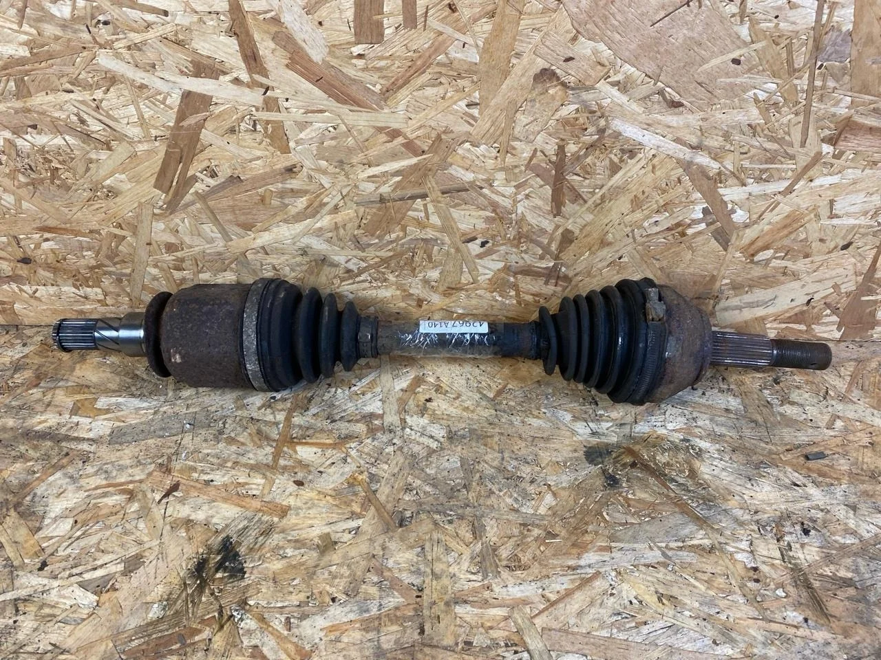 Привод Nissan Navara D40 2008 39100EB300 2.5 YD25, передний левый