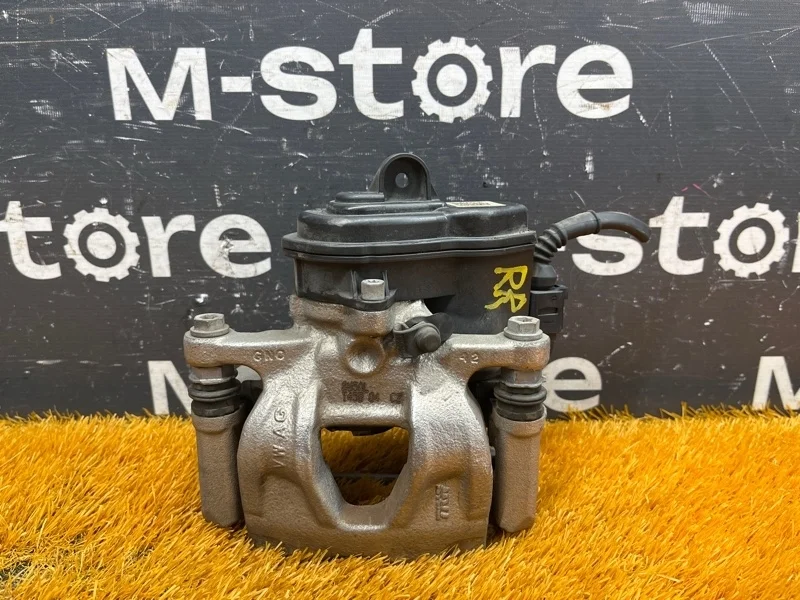 Суппорт Audi A4 2015 8W0615403 B9/8W CVKB, задний левый